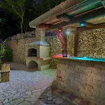 Villa Residencia La Famiglia Klimno