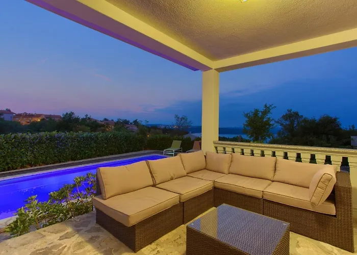 Residencia La Famiglia Villa *