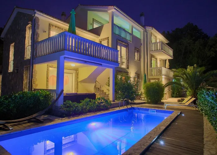 Villa Residencia La Famiglia
