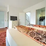 Residencia La Famiglia *