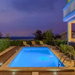 Residencia La Famiglia Βίλα