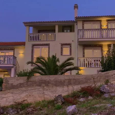 Residencia La Famiglia Villa *