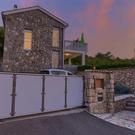 Residencia La Famiglia Villa *