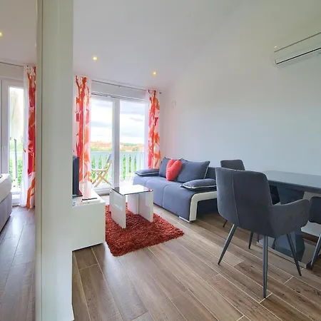 ヴィラ Residencia La Famiglia